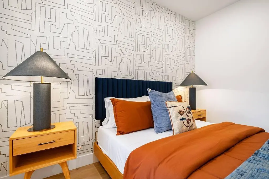New! The Blue Cactus - Pool, Spa, Game Room Palm Springs Сasa de vacaciones