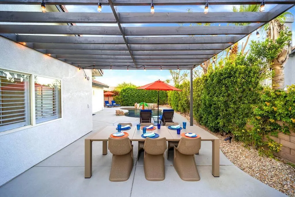 New! The Blue Cactus - Pool, Spa, Game Room Palm Springs