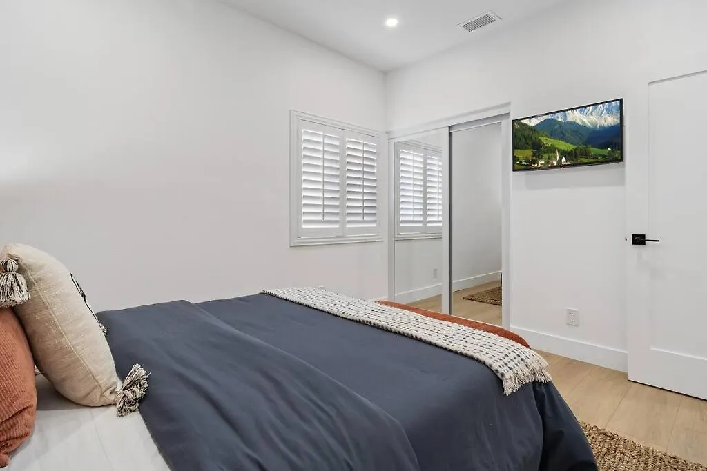 New! The Blue Cactus - Pool, Spa, Game Room Palm Springs